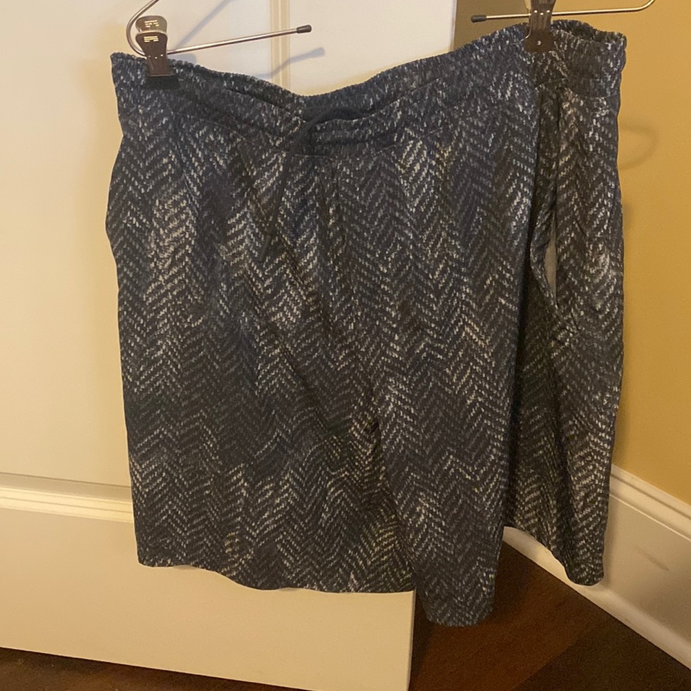 Lined LULULEMON shorts
